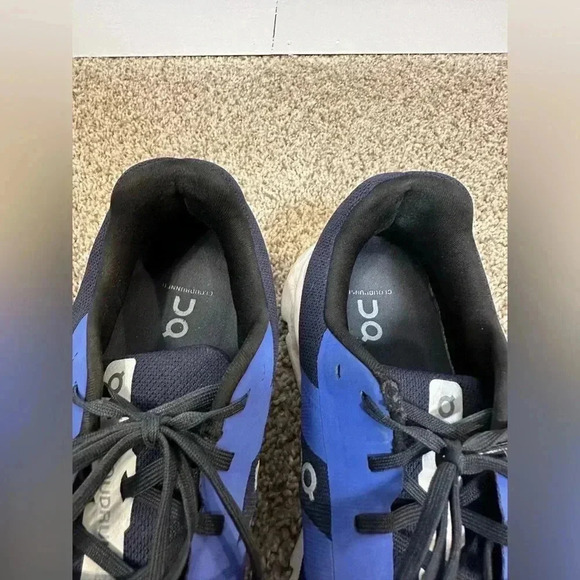 On Running Men's Cloudrunner Shoes - Metal / Midnight 10.5 - Picture 5 of 10